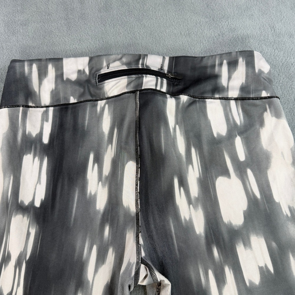 Under Armour Womens HeatGear Cropped Leggings Black White Abstract Print XL - Picture 5 of 8